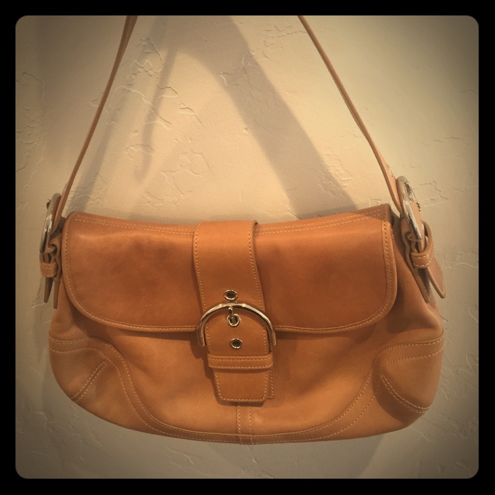 COACH SOHO Flap Hobo BAG, Tan Leather